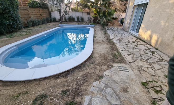 Piscine à coque, Saint-Clément-de-Rivière, RJ Aménagements Extérieurs