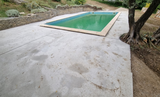 Piscine à coque, Saint-Clément-de-Rivière, RJ Aménagements Extérieurs