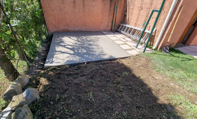 Terrasse en béton, Saint-Clément-de-Rivière, RJ Aménagements Extérieurs