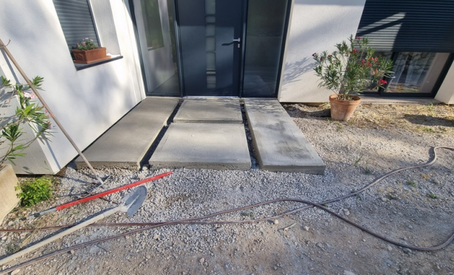 Terrasse en béton, Saint-Clément-de-Rivière, RJ Aménagements Extérieurs