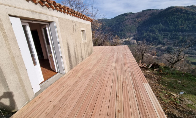 Terrasse sur pilotis, Saint-Clément-de-Rivière, RJ Aménagements Extérieurs