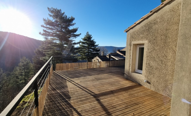 Terrasse sur pilotis, Saint-Clément-de-Rivière, RJ Aménagements Extérieurs