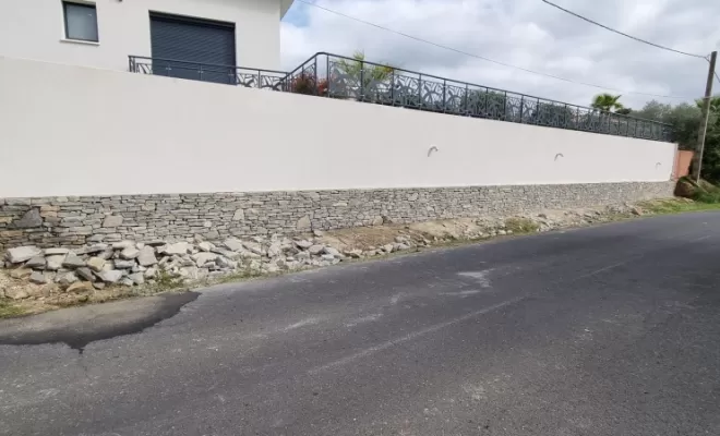 Réalisation d'un mur en pierre de Pompignan sur Montarnaud, Saint-Clément-de-Rivière, RJ Aménagements Extérieurs