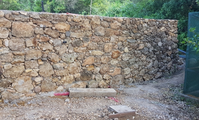 Mur en pierre naturelle , Saint-Clément-de-Rivière, RJ Aménagements Extérieurs