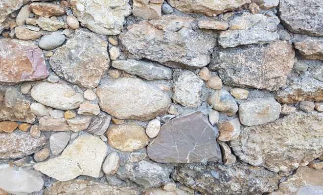 Mur en pierre naturelle , Saint-Clément-de-Rivière, RJ Aménagements Extérieurs